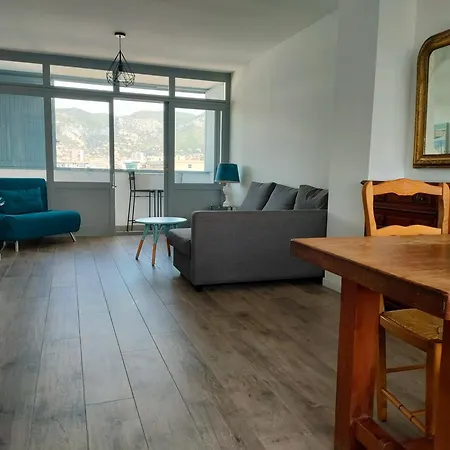 Grand T2 Vue Mer, Balcon, Plage, Resto A Pied * Toulon