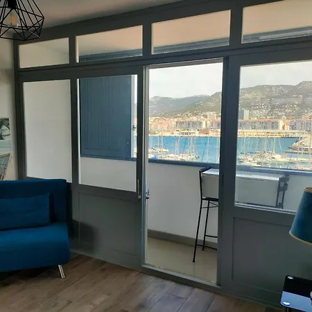 Grand T2 Vue Mer, Balcon, Plage, Resto à Pied