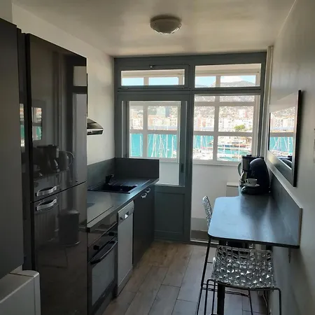 Grand T2 Vue Mer, Balcon, Plage, Resto A Pied Toulon