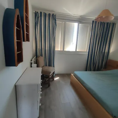 Grand T2 Vue Mer, Balcon, Plage, Resto à Pied