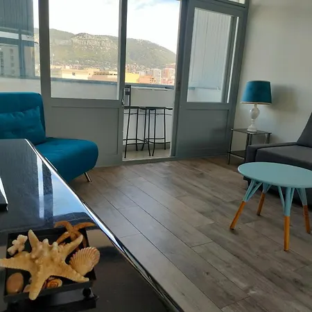 Grand T2 Vue Mer, Balcon, Plage, Resto A Pied Toulon